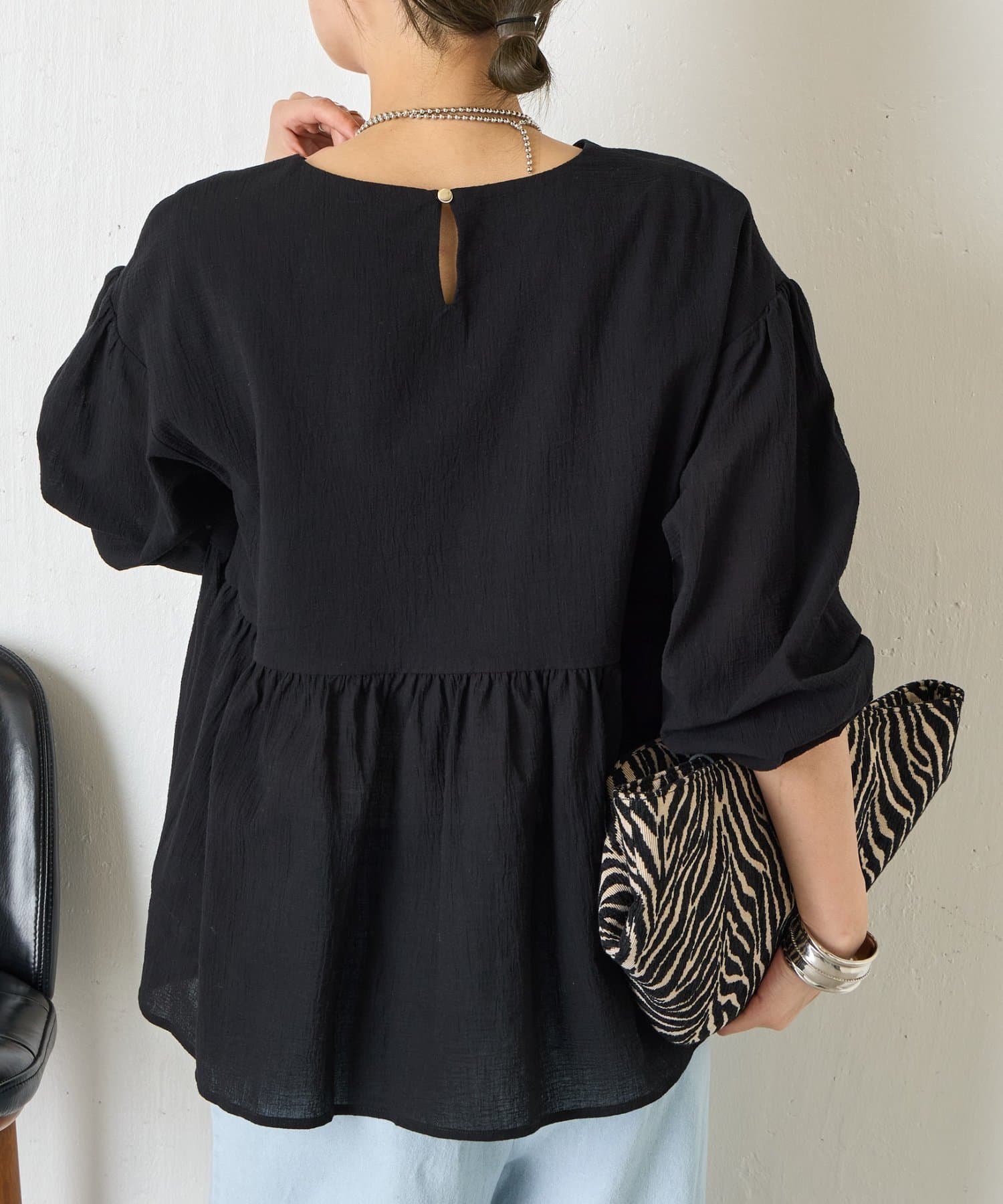 Jena　espace merveilleux(ジェナ　エスパスメルヴェイユ) ヨウリュウペプラムブラウス