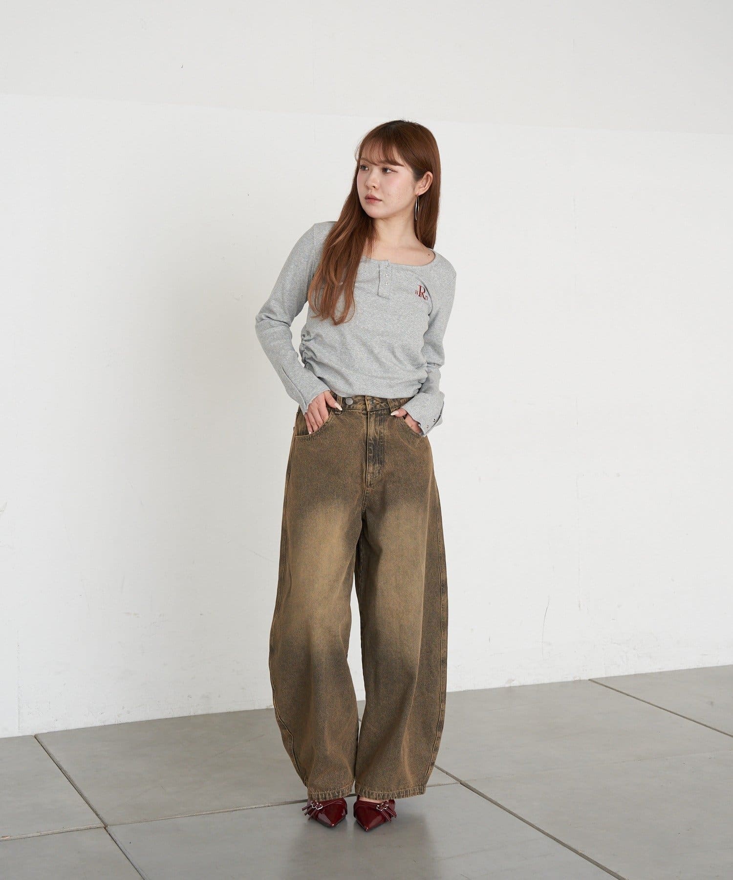 RAY CASSIN(レイカズン) 【5色展開　無地 / ボーダー】胸刺繍UネックヘンリーロンT