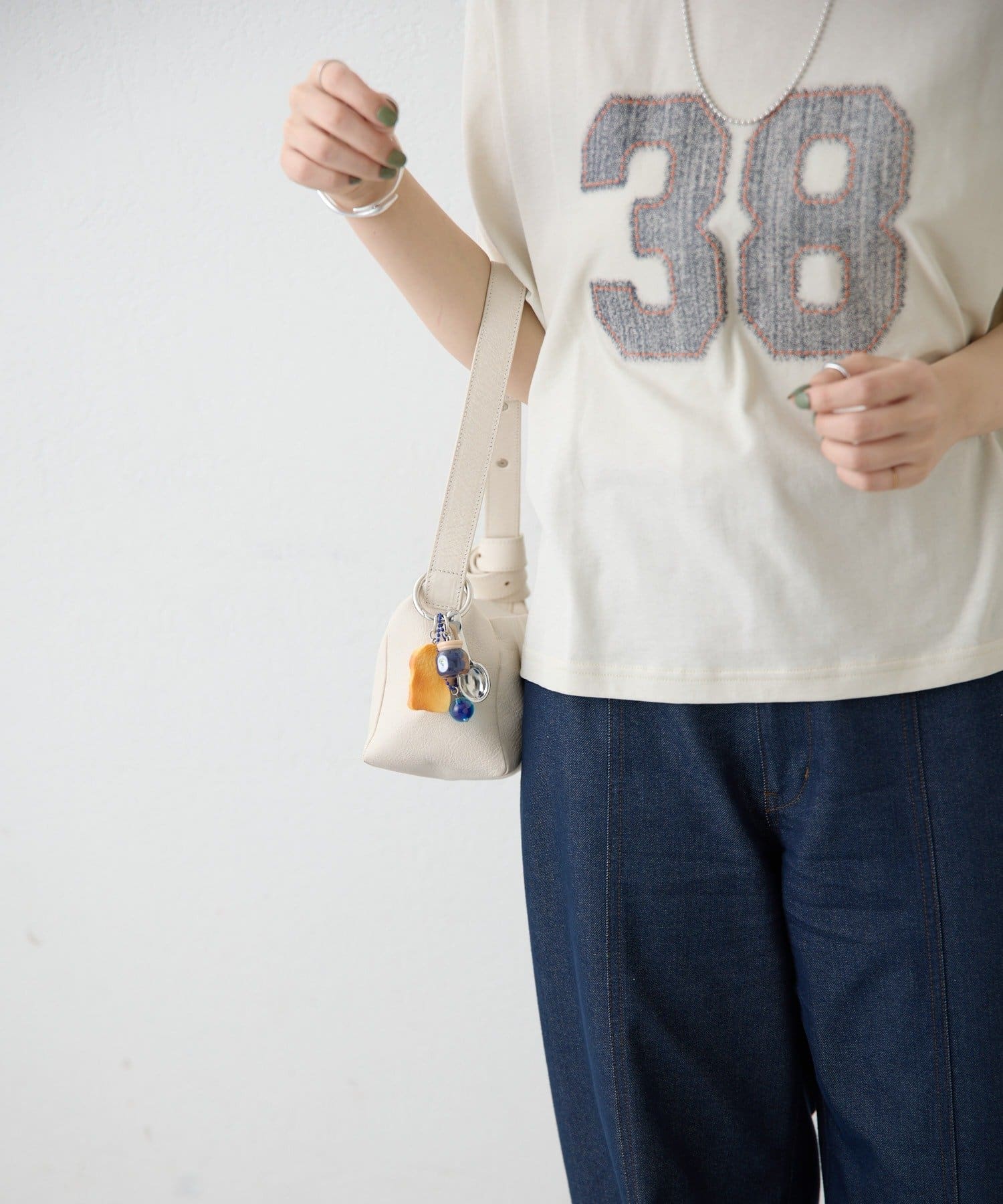 ear PAPILLONNER(イア パピヨネ) モーニングブレッドチャーム