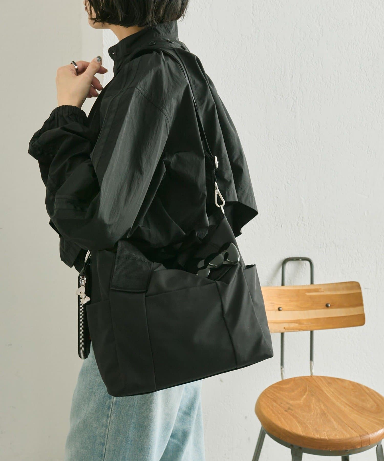 ear PAPILLONNER(イア パピヨネ) 【HELLO KITTY（ハローキティ）×ear】コラボ樹脂パーツトートバッグSサイズ《撥水》