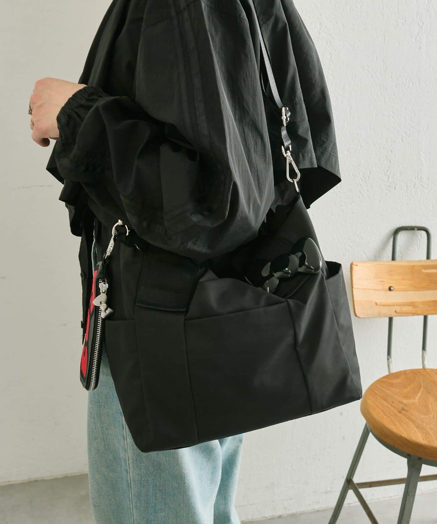 ear PAPILLONNER(イア パピヨネ) 【HELLO KITTY（ハローキティ）×ear】コラボ樹脂パーツトートバッグSサイズ《撥水》