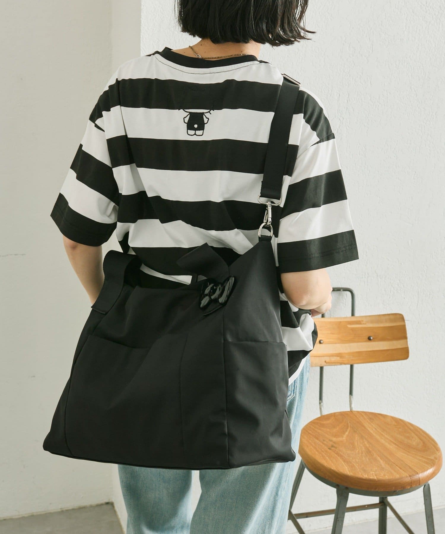 ear PAPILLONNER(イア パピヨネ) 【HELLO KITTY（ハローキティ）×ear】コラボ樹脂パーツトートバッグLサイズ《撥水》