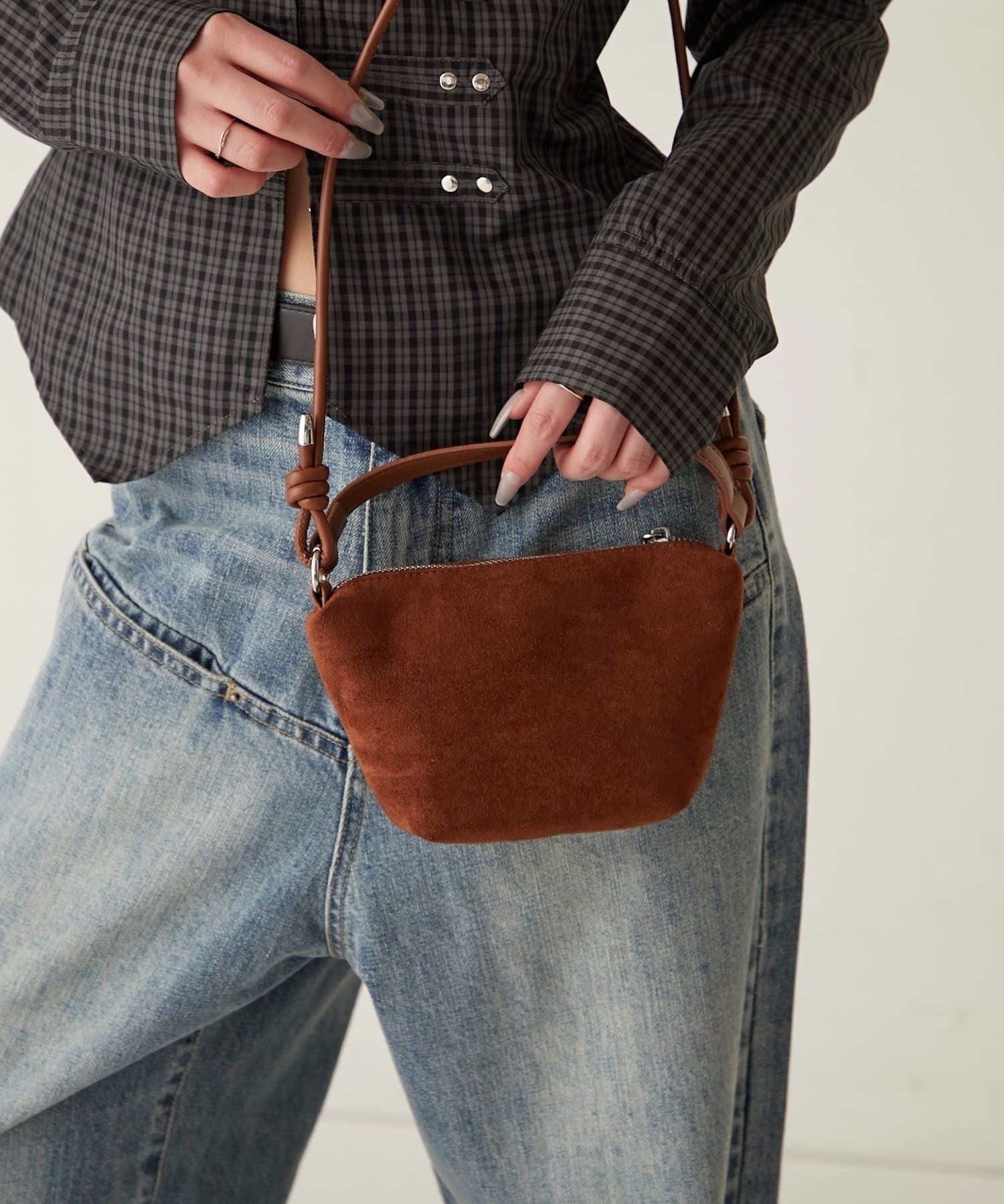 WHO’S WHO gallery(フーズフーギャラリー) 【WEB限定】２WAYスウェードバッグ