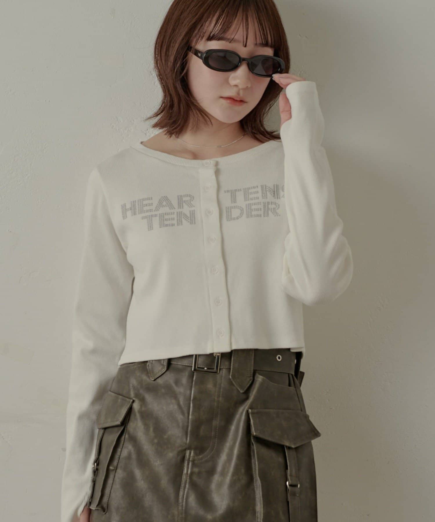 mline(エムライン) [mline]ロゴストーン カーディガン