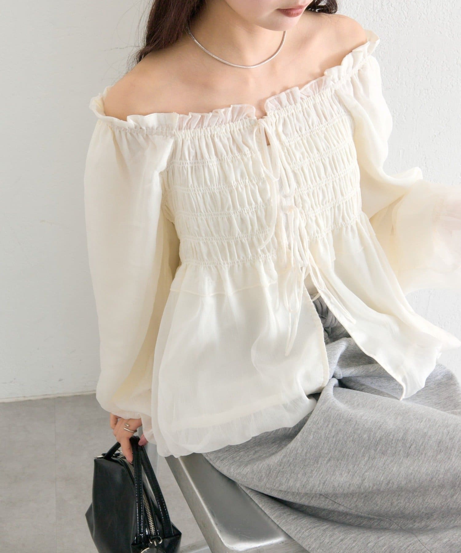 mystic(ミスティック) ドットフラワーバルーンブラウス