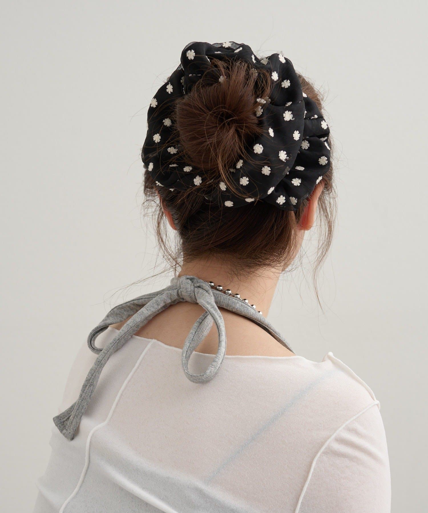 mystic(ミスティック) ドットフラワーシュシュ