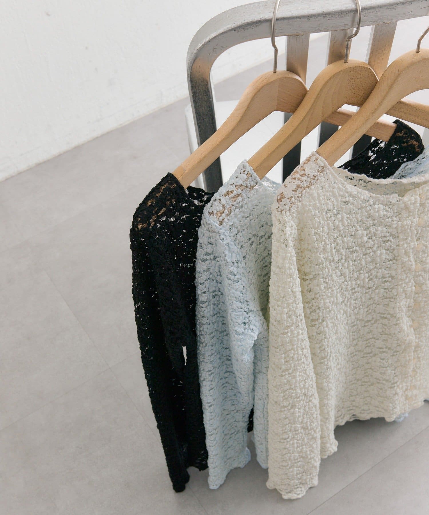 mystic(ミスティック) フラワーカットレースカーディガン