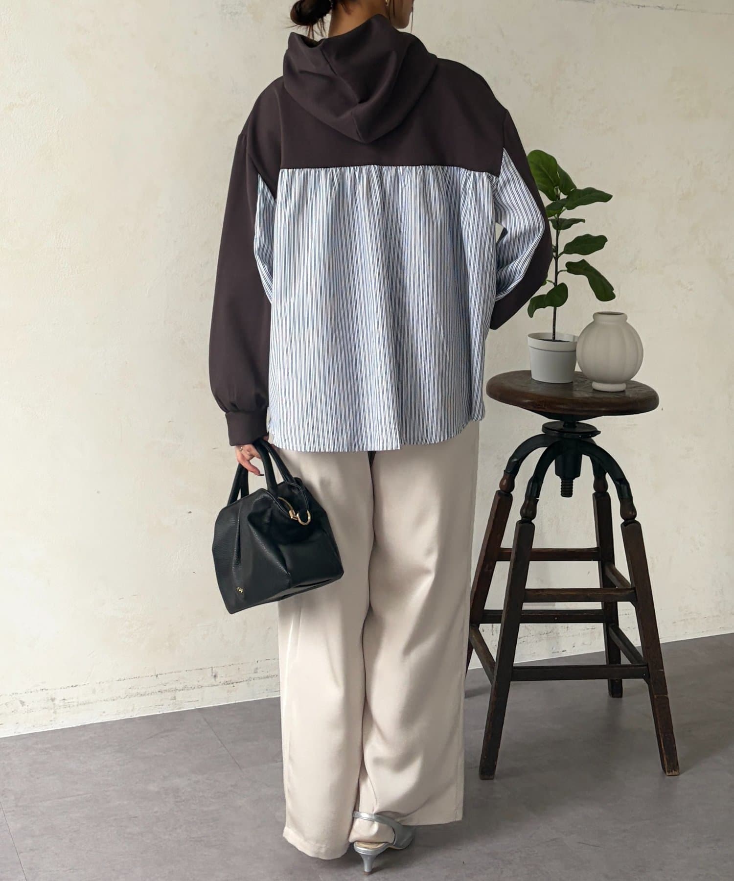 Chez toi(シェトワ) ダンボールBACKストライプ切替パーカー