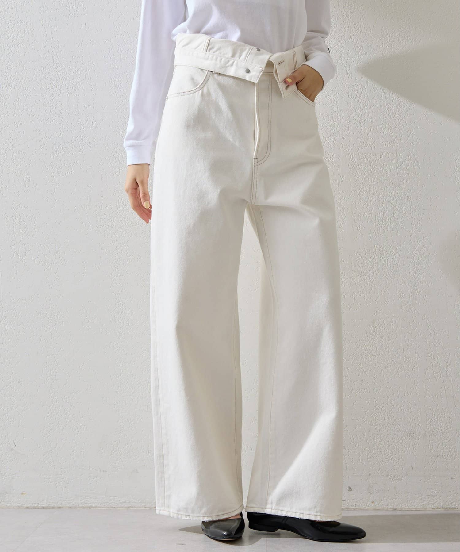 Whim Gazette(ウィム ガゼット) ハイウエストデニムパンツ