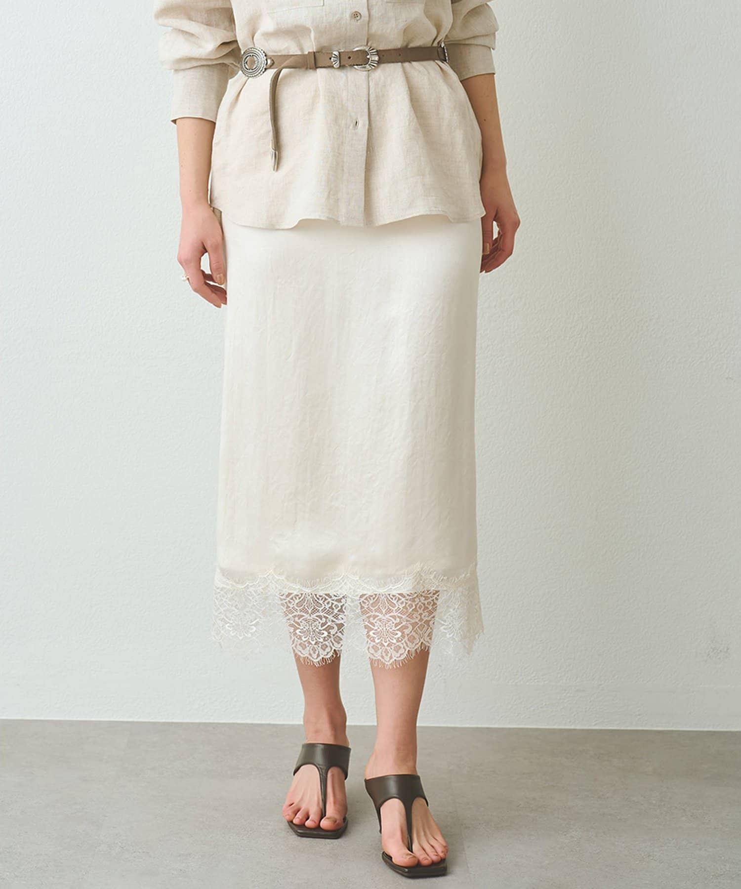 Whim Gazette(ウィム ガゼット) サテンレーススカート