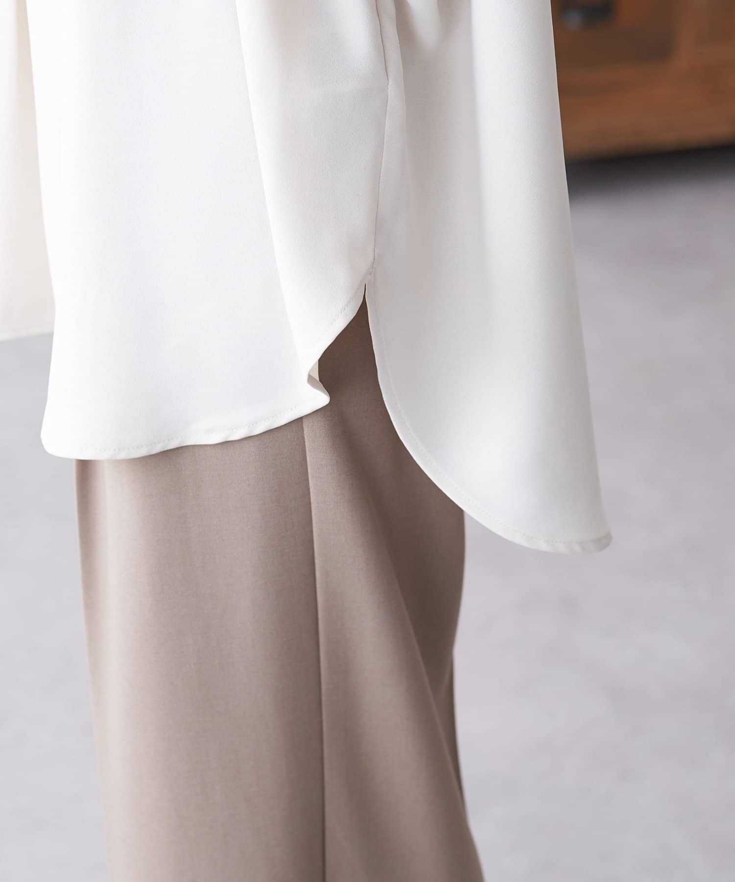 DISCOAT(ディスコート) 【WEB限定】キレイメスキッパーブラウス