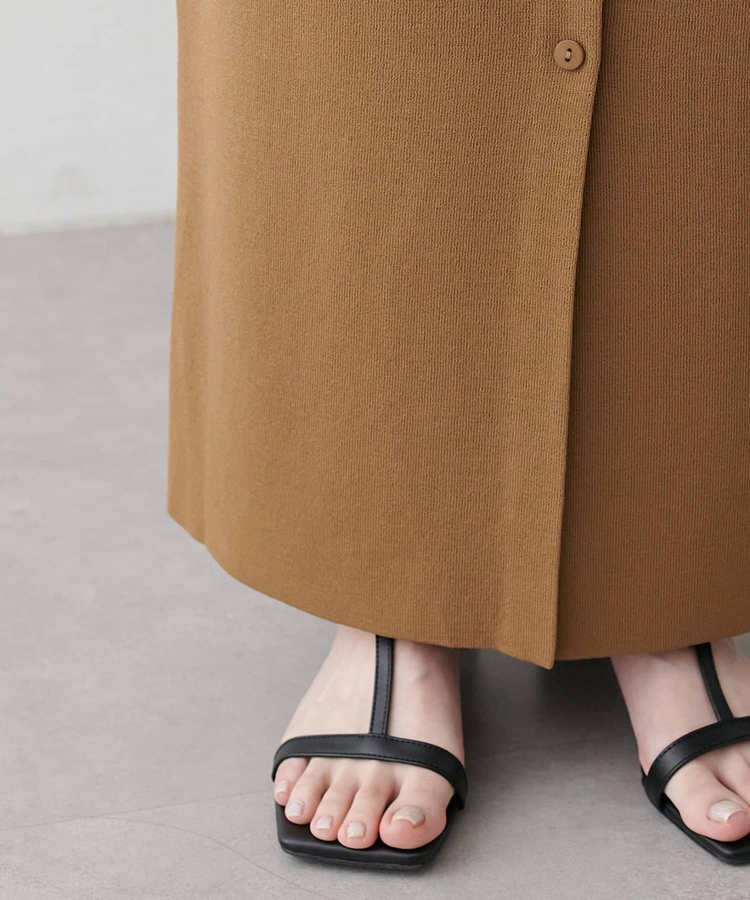 DISCOAT(ディスコート) 【Noka】接触冷感前ボタンニットナロースカート