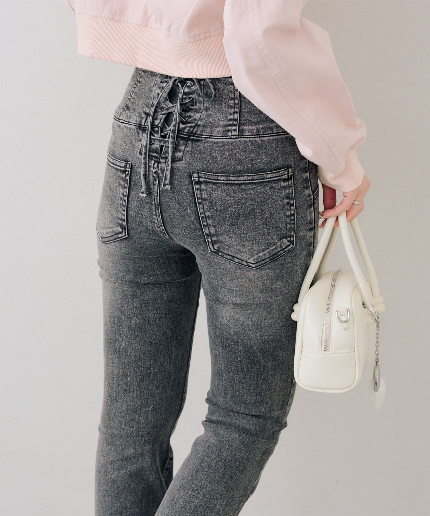 Remind me and forever(リマインドミーアンドフォーエバー) 後レースアップフレアパンツ