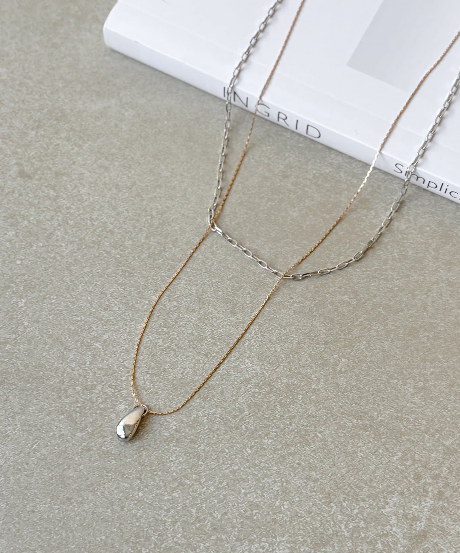 3COINS(スリーコインズ) 2連チェーンパーツショートネックレス