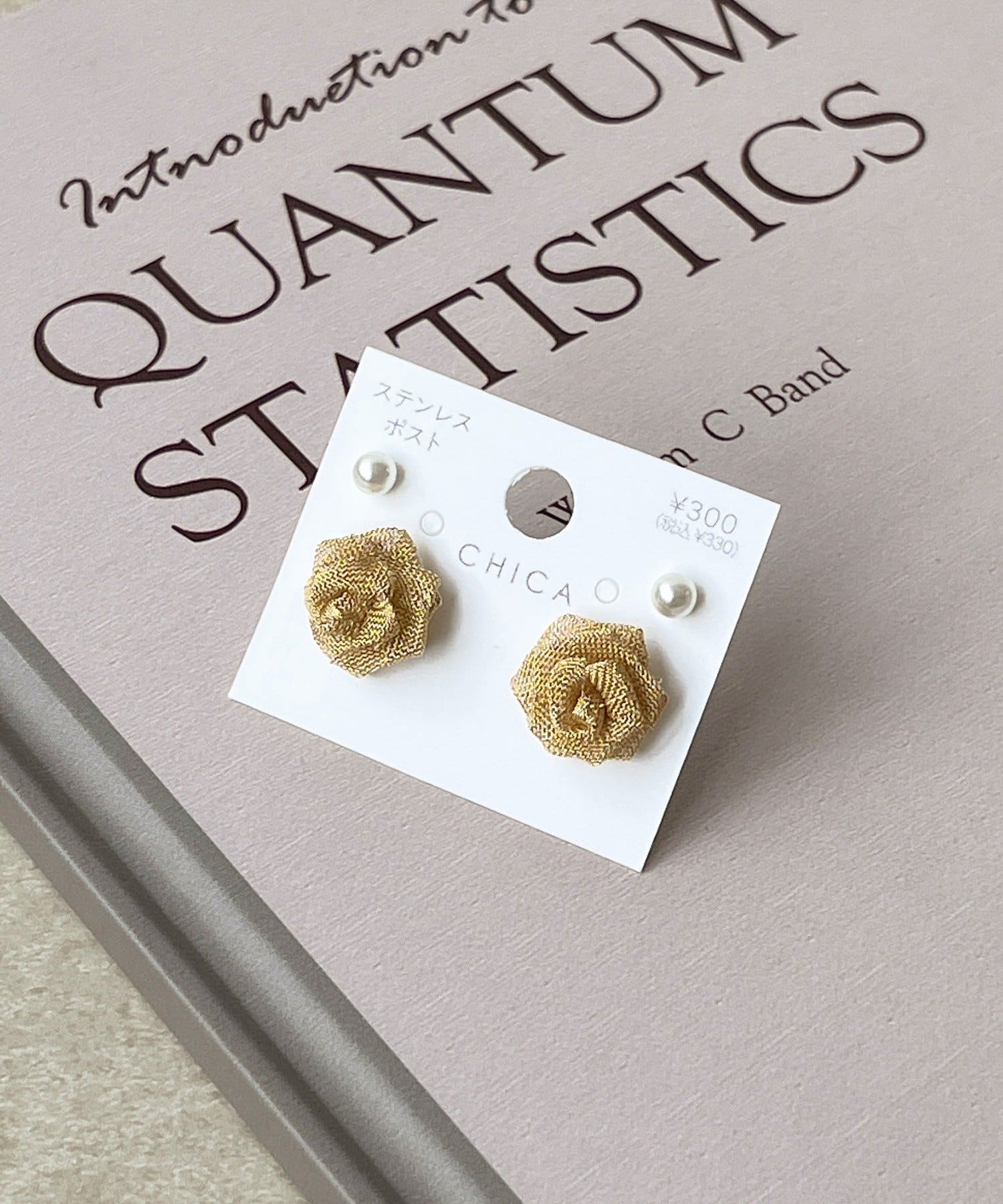 3COINS(スリーコインズ) パールローズピアス4個セット