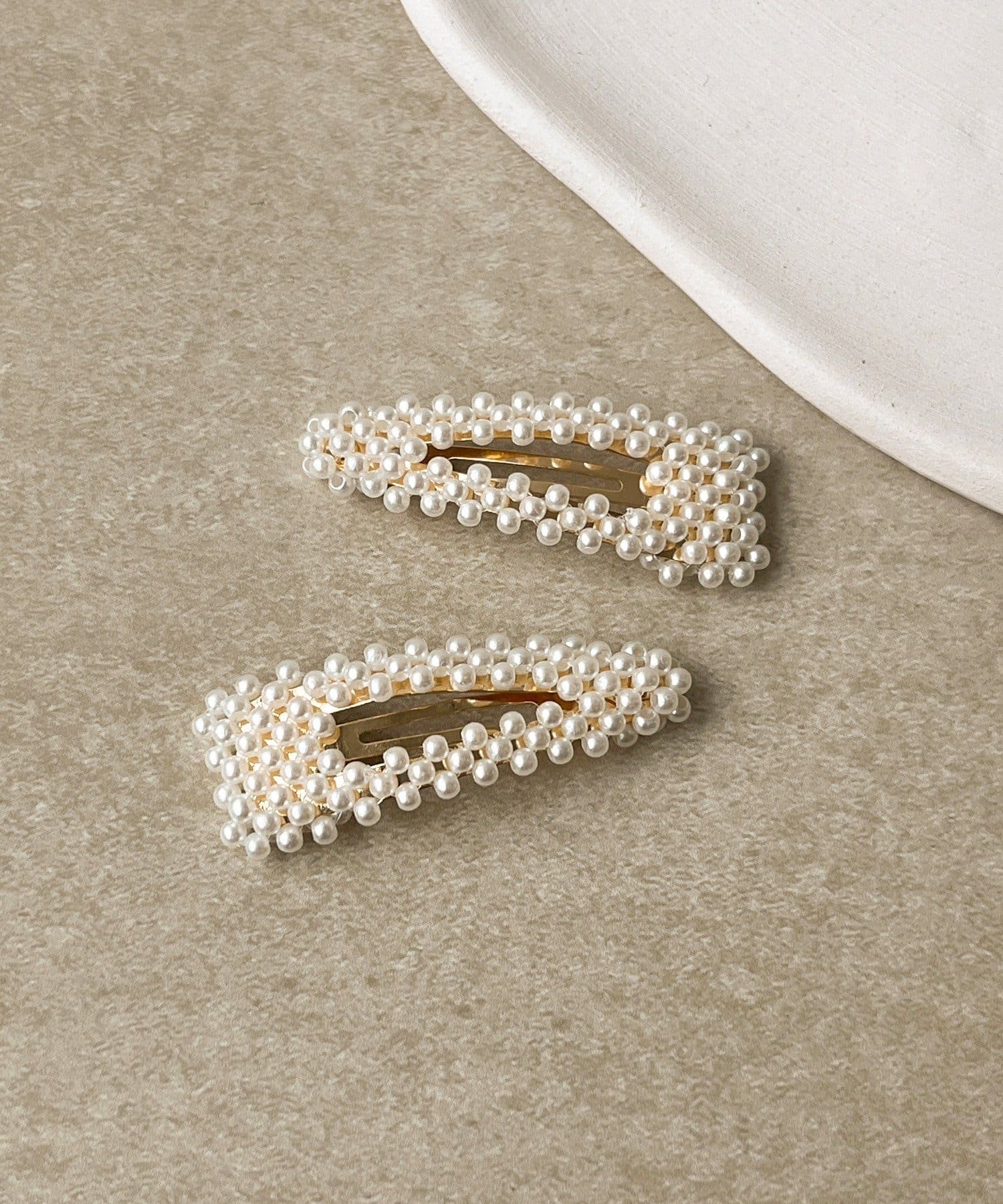 3COINS(スリーコインズ) パールミニパッチンピン2個セット