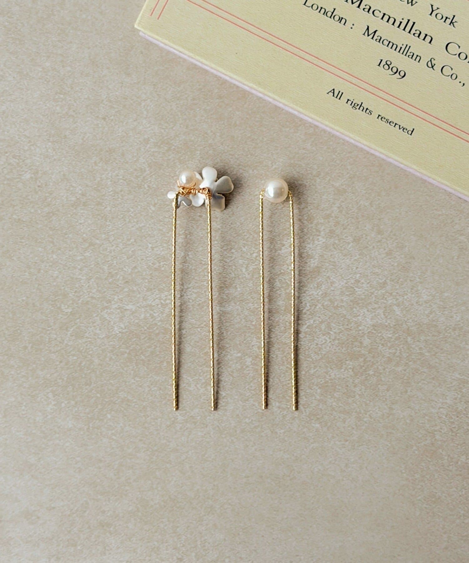 3COINS(スリーコインズ) メタルフラワーパールUピン4個セット