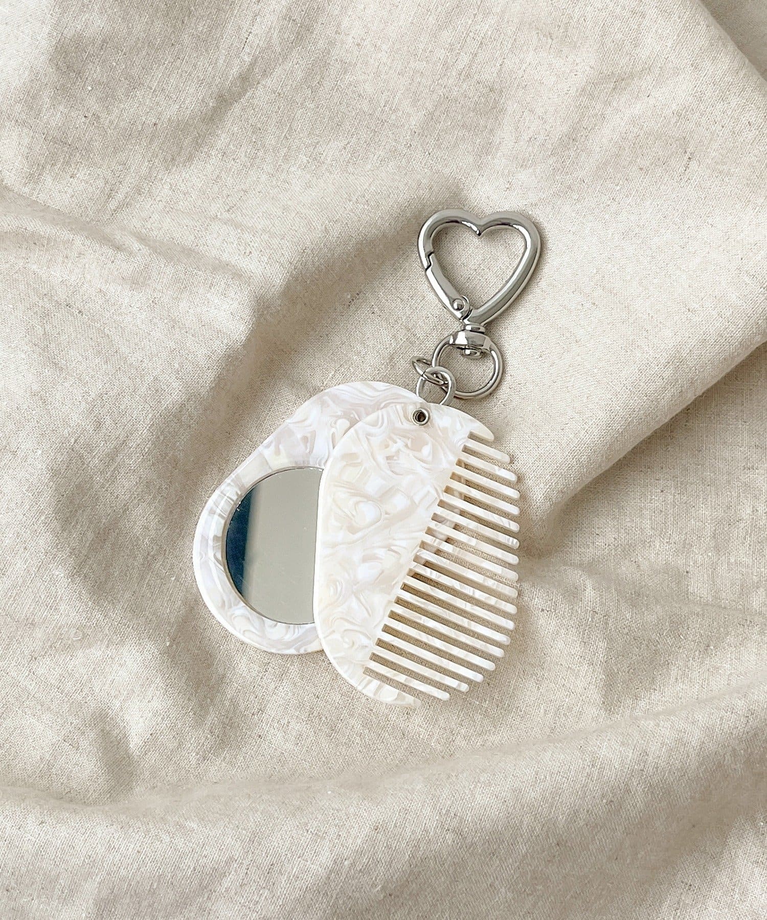 3COINS(スリーコインズ) スライドミラー&コームチャーム