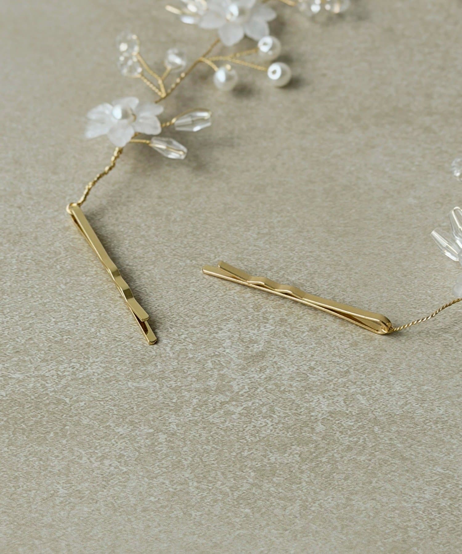 3COINS(スリーコインズ) ホワイトフラワーパールヘッドドレス