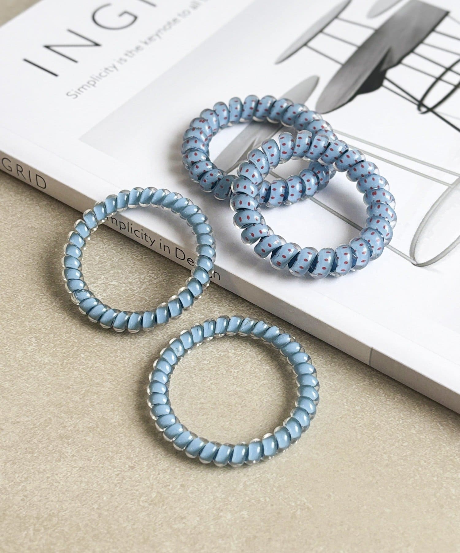 3COINS(スリーコインズ) ドットコイルポニー4個セット