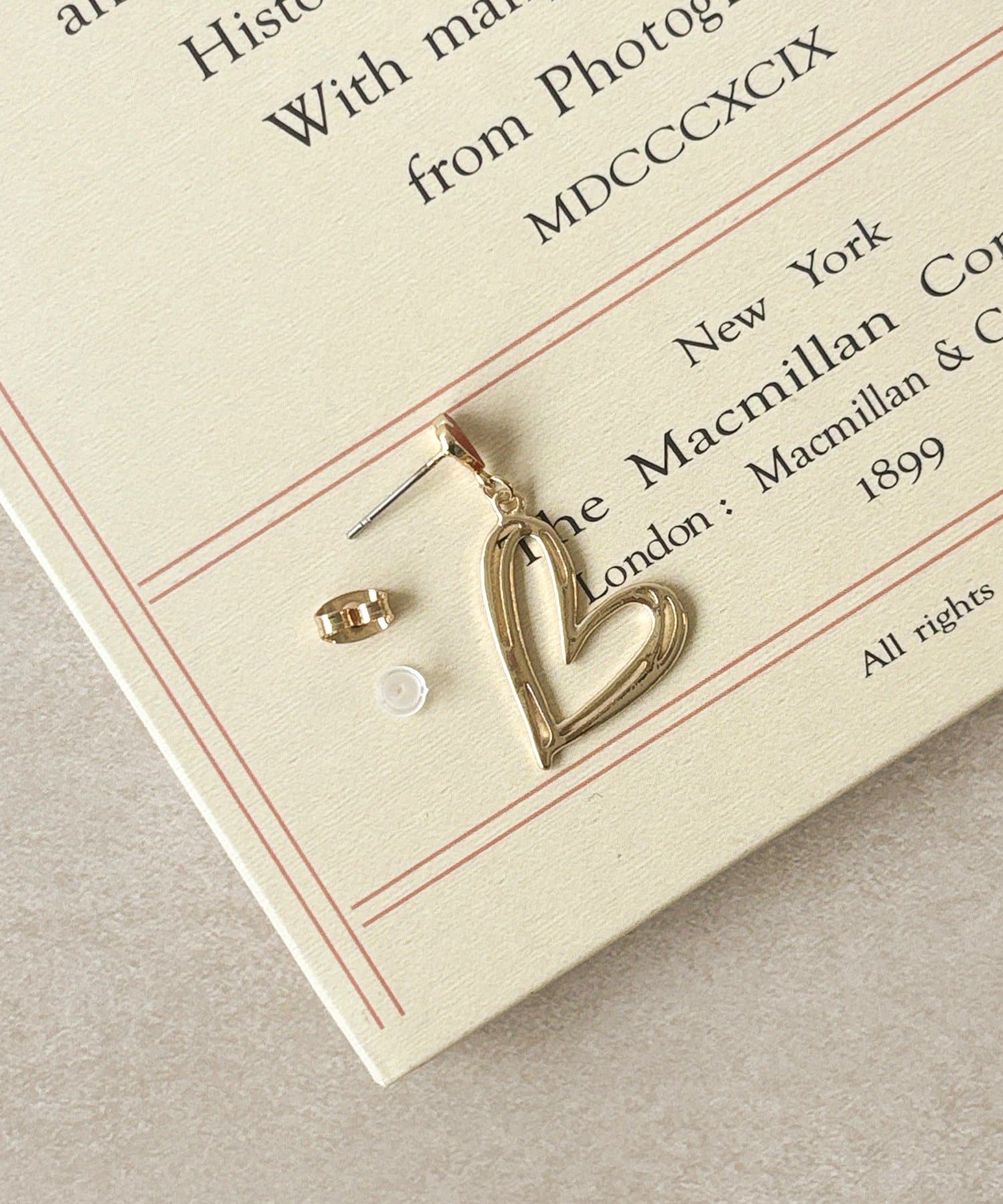 3COINS(スリーコインズ) ハートまみれピアス