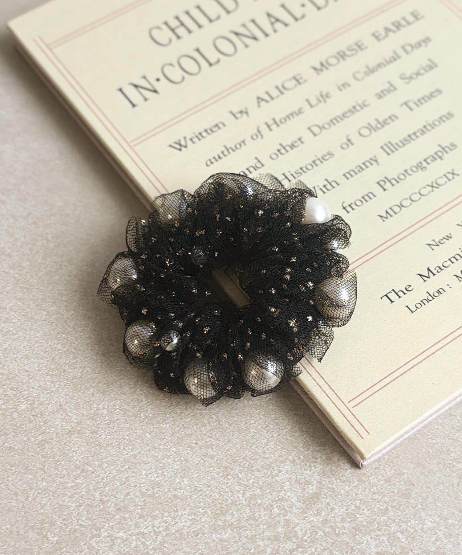 3COINS(スリーコインズ) ラメパールポニー