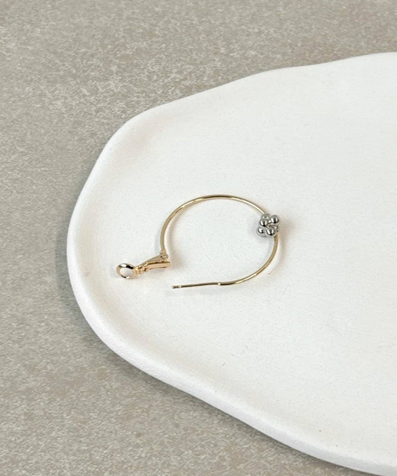 3COINS(スリーコインズ) ボールパーツ付フープピアス