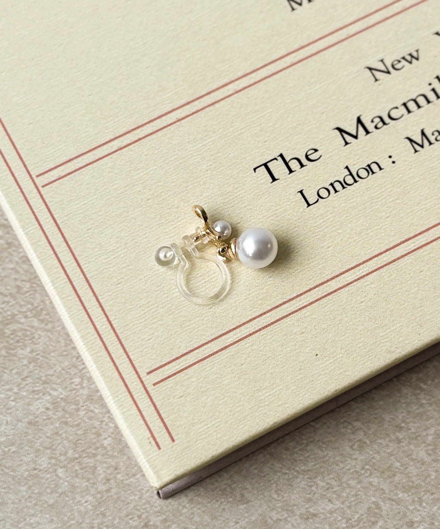 3COINS(スリーコインズ) ムスビパール樹脂イヤリング