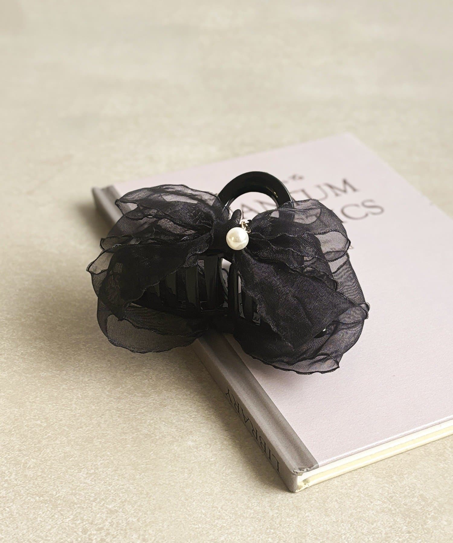 3COINS(スリーコインズ) チュールパールリボンバンス