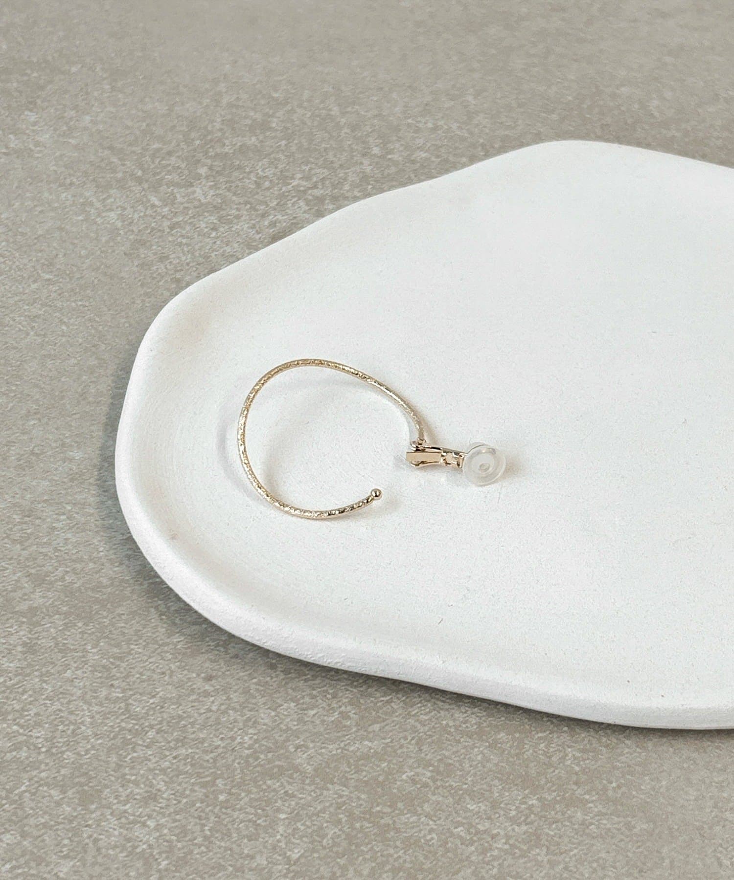 3COINS(スリーコインズ) メタルフープイヤリング