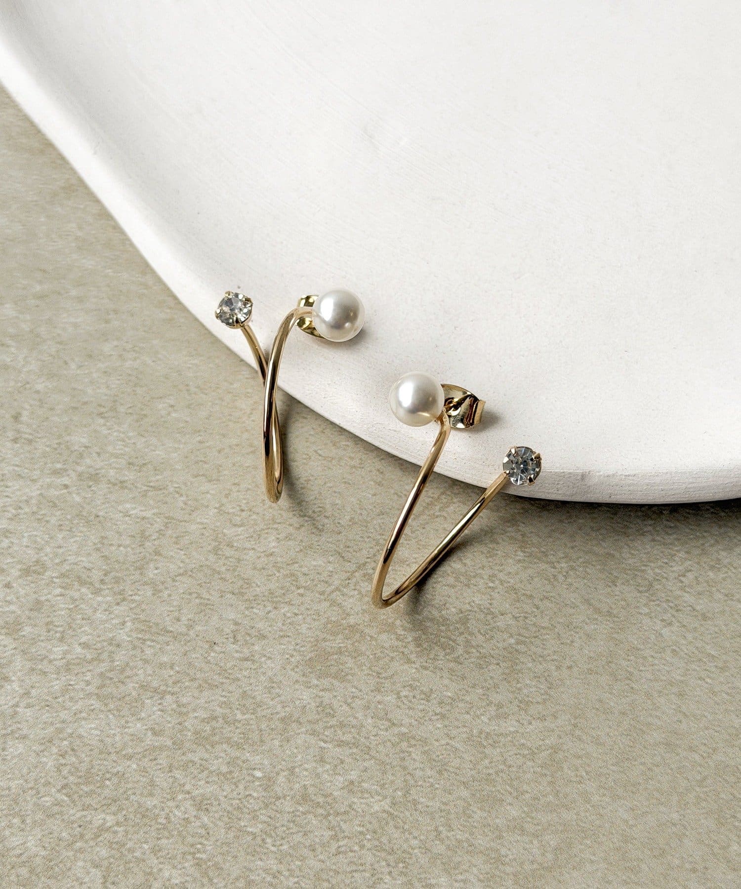 3COINS(スリーコインズ) エンドガラスフープピアス