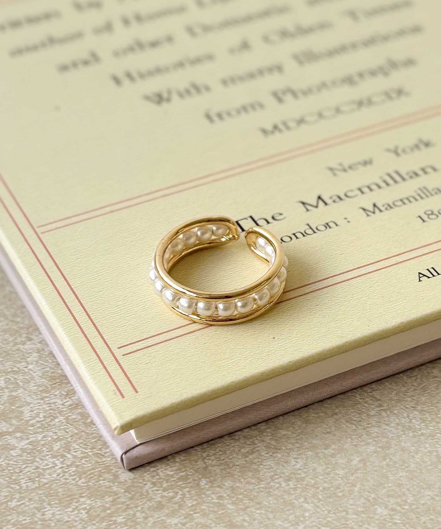 3COINS(スリーコインズ) メタルパールリング