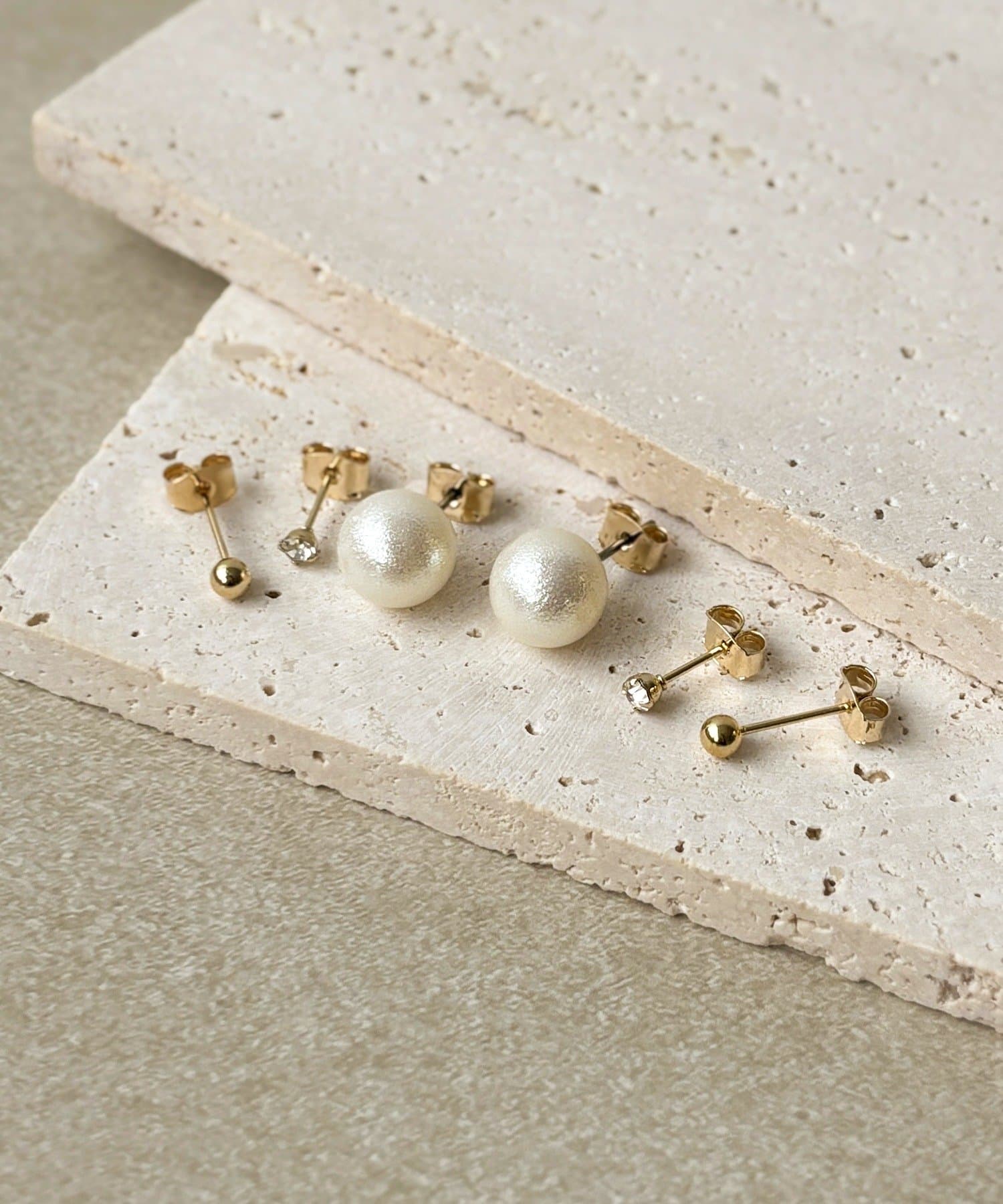 3COINS(スリーコインズ) メタルパールピアス6個セット