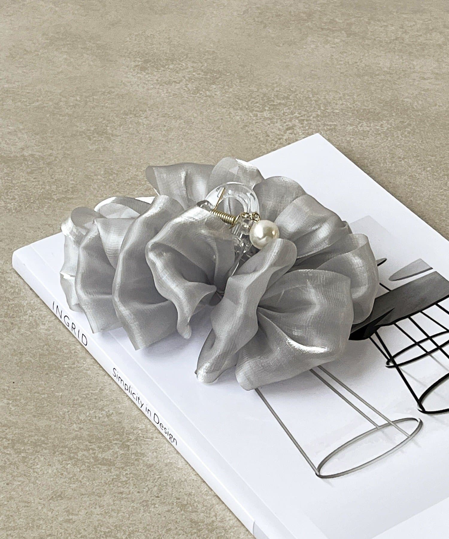 3COINS(スリーコインズ) ヒトツブパールフリルバンス