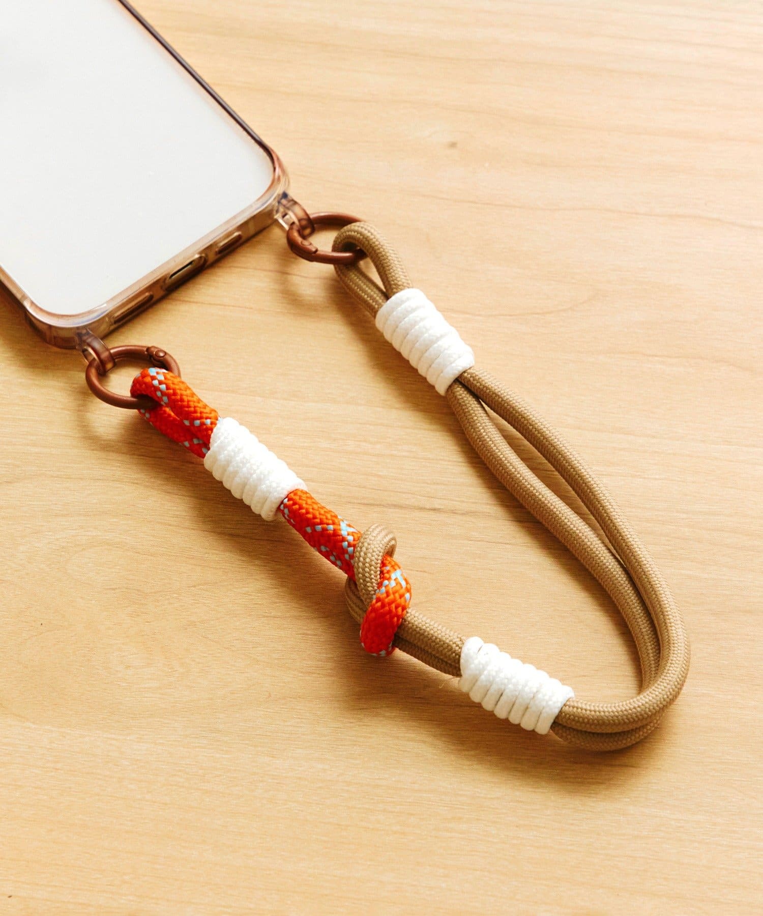 salut!(サリュ) クロスデザインミックススマホストラップ