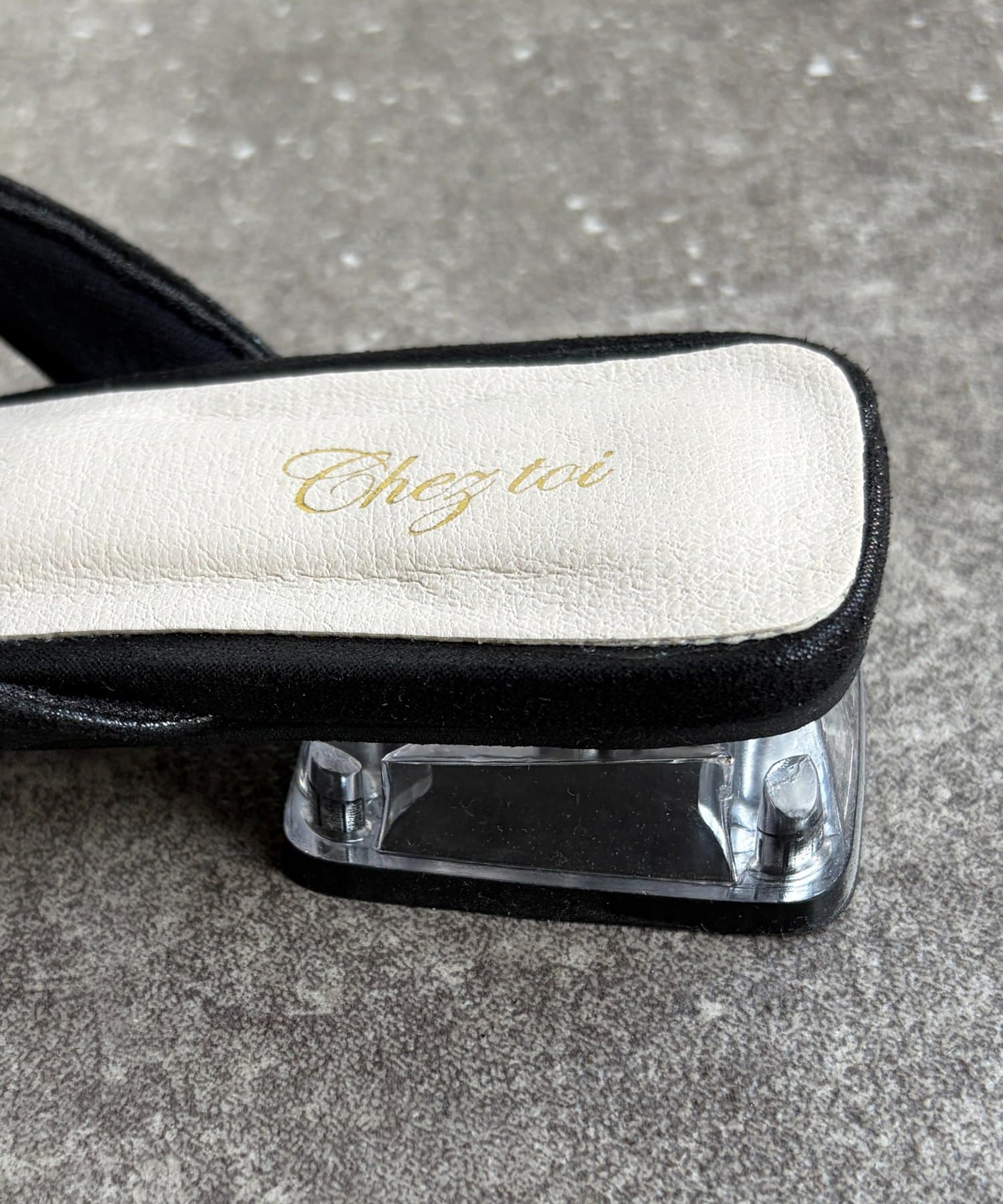 Chez toi(シェトワ) リボンミュールサンダル