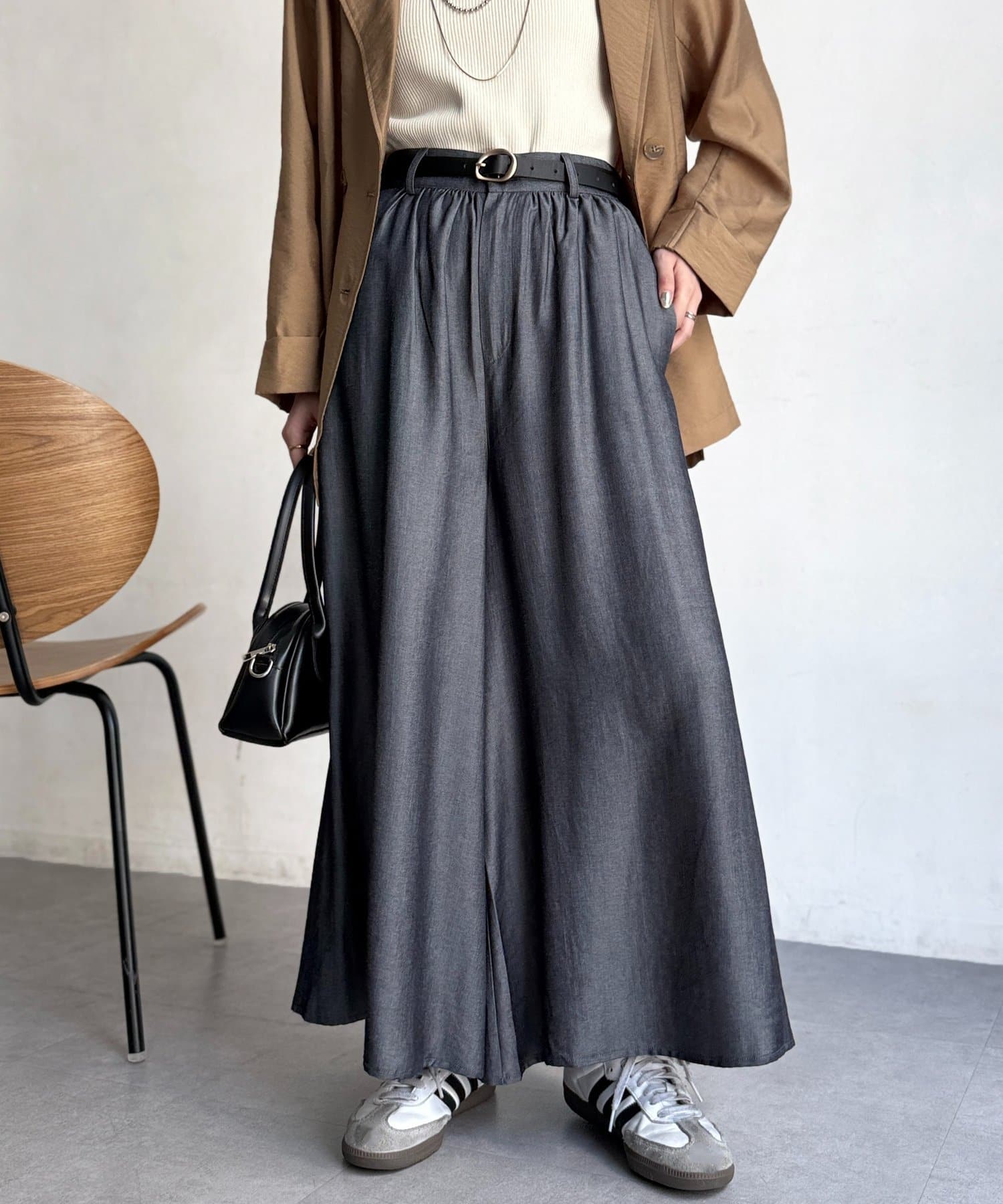 Chez toi(シェトワ) 落ち感フレアテンセルパンツ