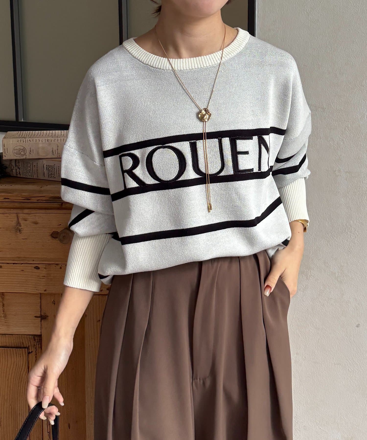 Thevon.(ゼヴォン) ROUENロゴニットプルオーバー