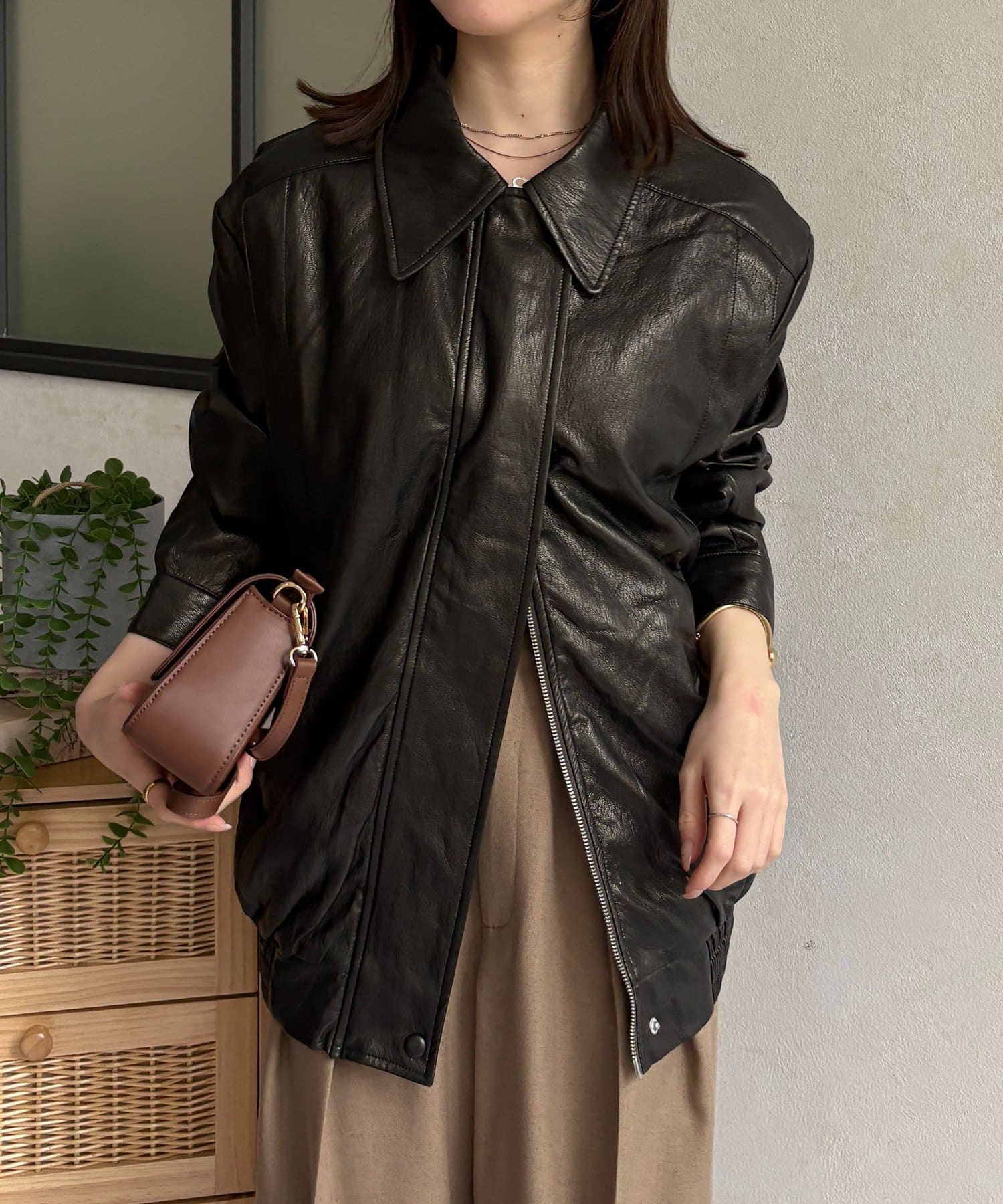 Thevon.(ゼヴォン) グロッシーワッシャーヴィンテージジャケット