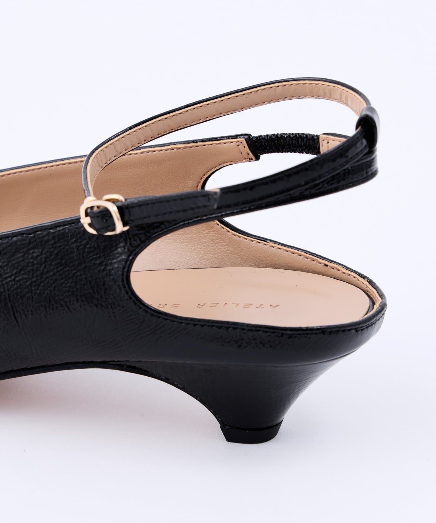 La boutique BonBon(ラブティックボンボン) ポインテッドストラップサンダル