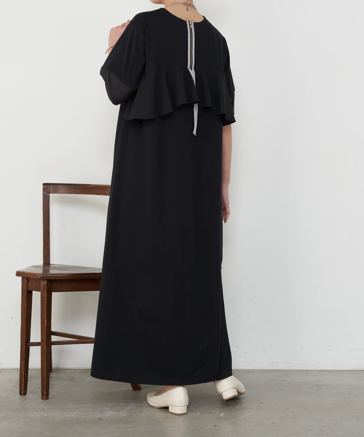 Jena　espace merveilleux(ジェナ　エスパスメルヴェイユ) バックラッフルワンピース