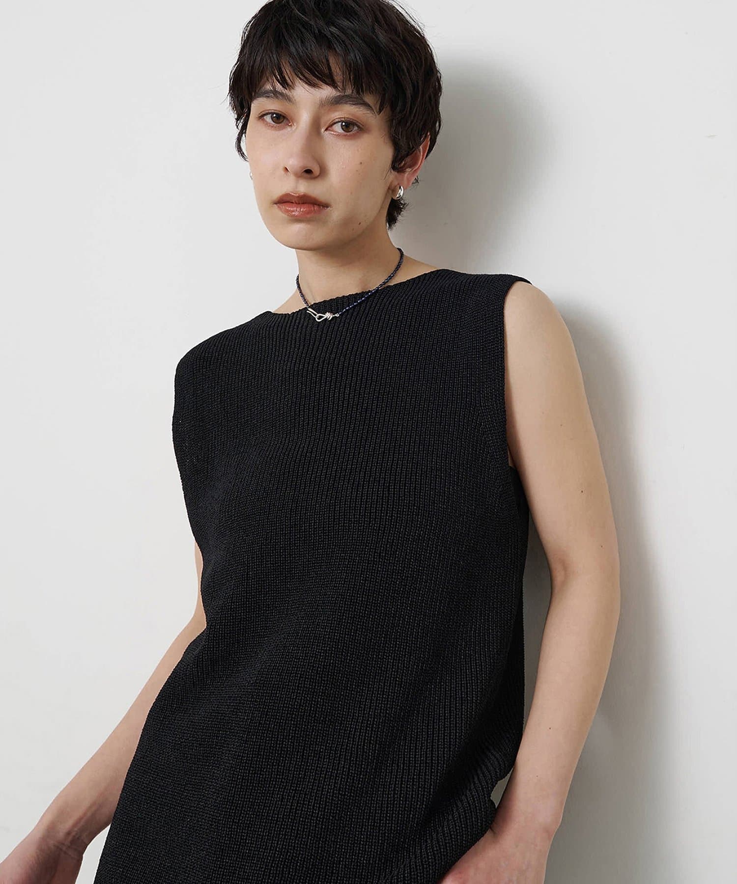 Whim Gazette(ウィム ガゼット) ペーパーノースリーブニット