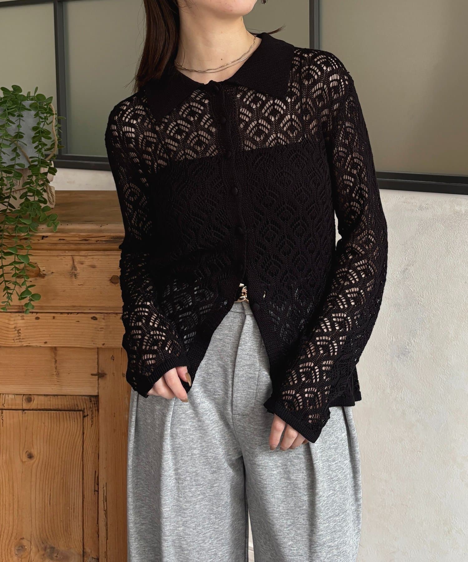 Thevon.(ゼヴォン) 透かし編み襟付きカーディガン