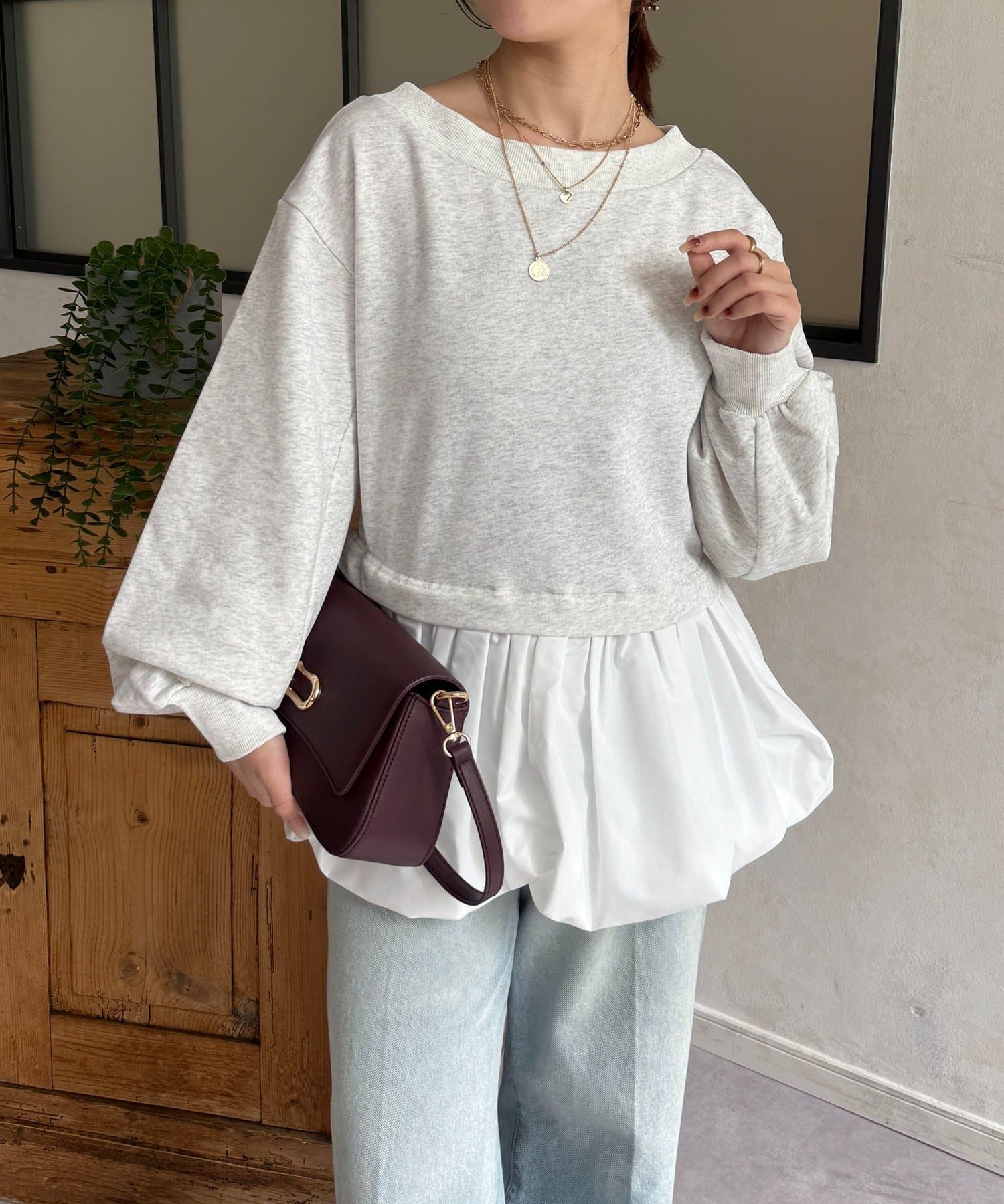 Thevon.(ゼヴォン) 裾バルーンボートネック裏毛プルオーバー