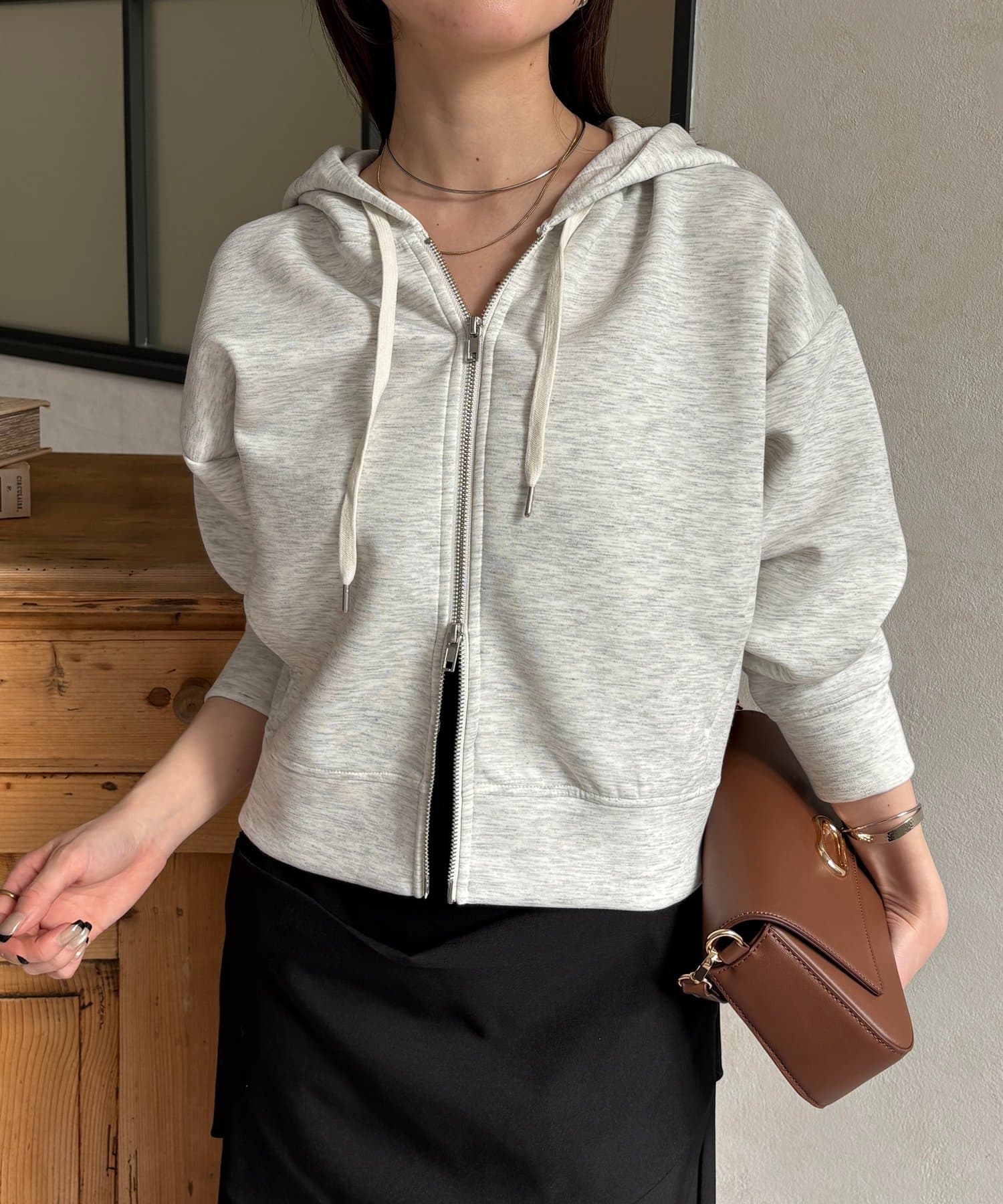 Thevon.(ゼヴォン) Wジップボンディングパーカー