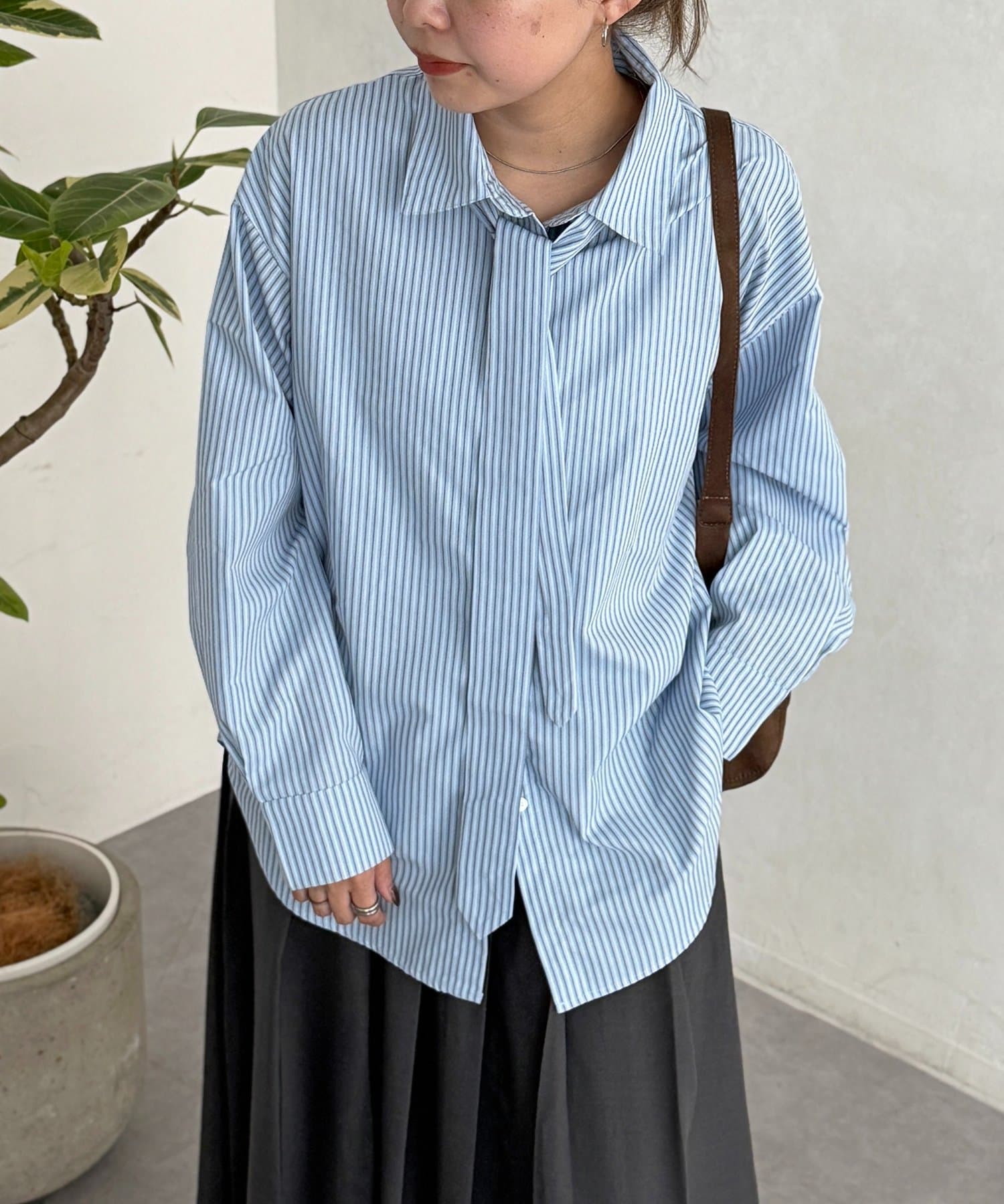 CPCM(シーピーシーエム) ストライプ柄タイ付ルーズシャツ