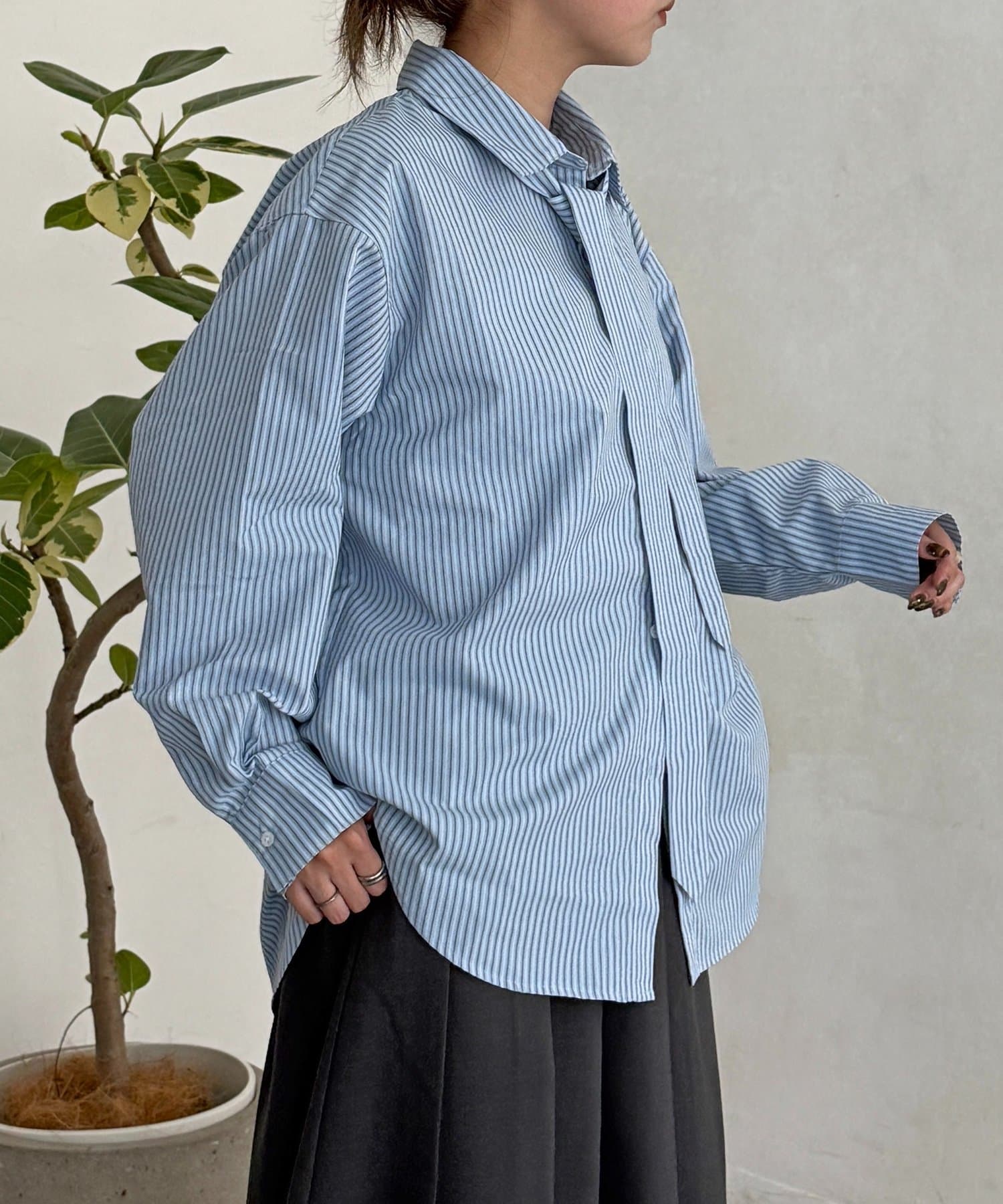 CPCM(シーピーシーエム) ストライプ柄タイ付ルーズシャツ