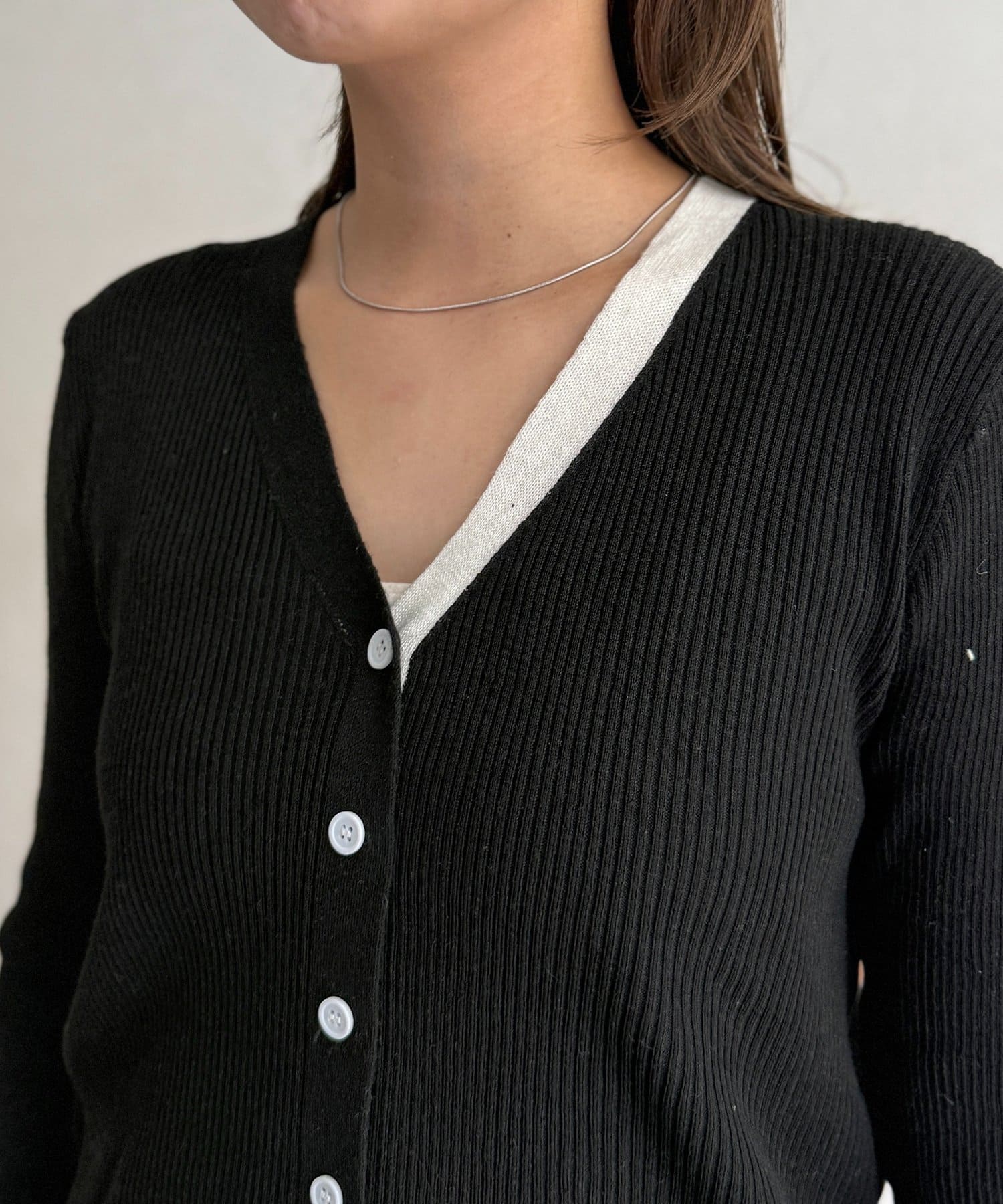 CPCM(シーピーシーエム) 配色Vネックリブカーディガン