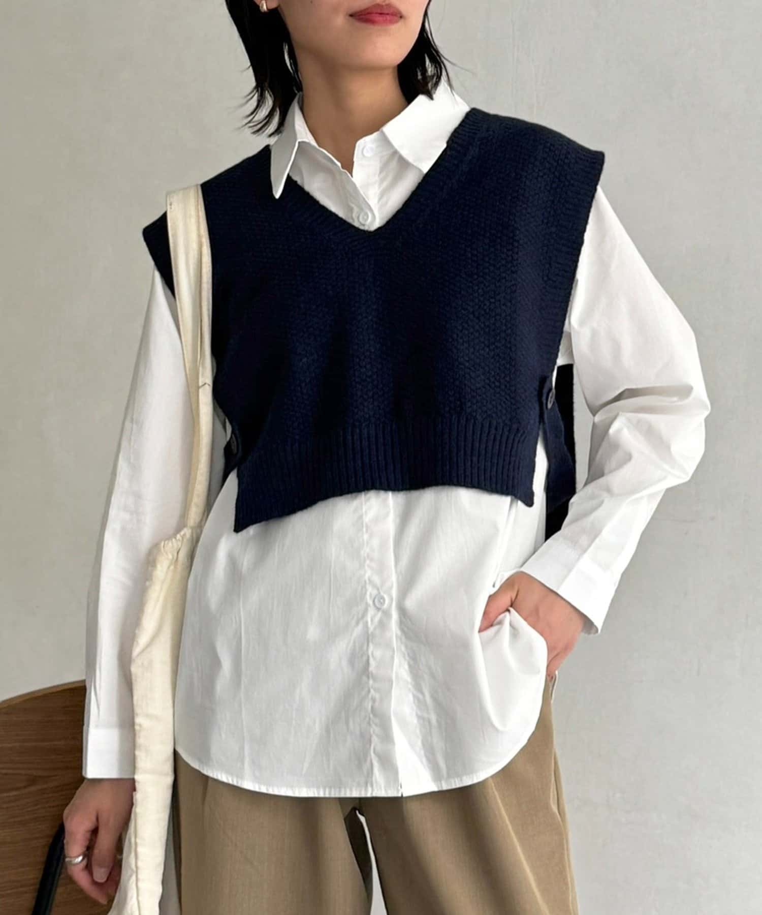 CPCM(シーピーシーエム) Vネックベストセットシャツ