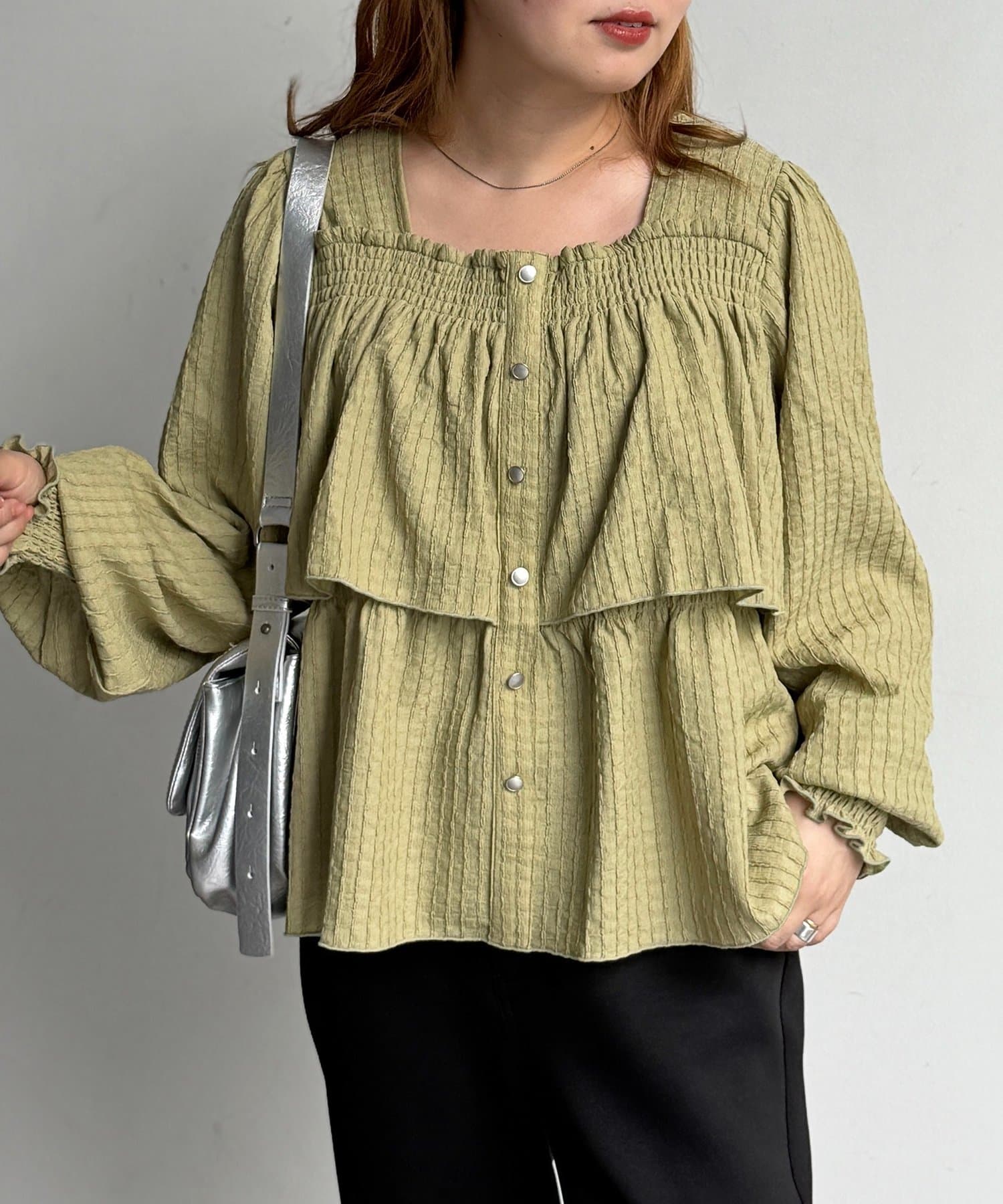 CPCM(シーピーシーエム) スクエアネックフリルプルオーバー